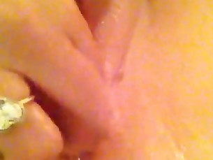 amateur fingering masturbation milf pussy wet